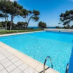 Unique Ocean View Pool Tennis *