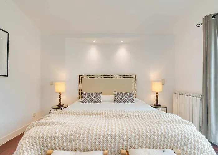 Unique With Ocean View Pool Tennis * Cascais