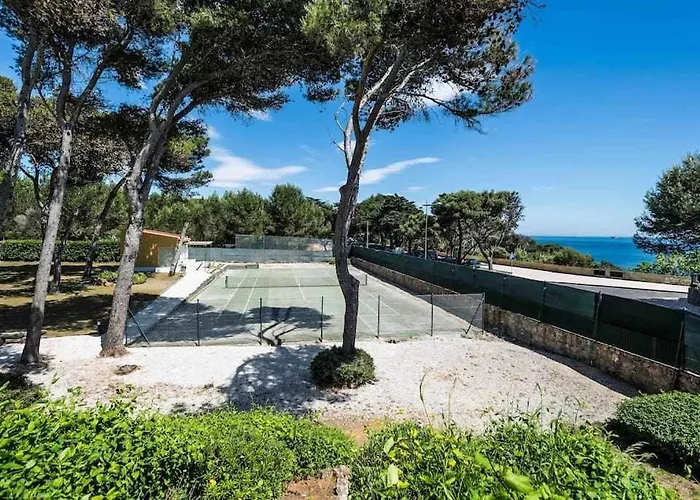 Unique With Ocean View Pool Tennis Віавіа